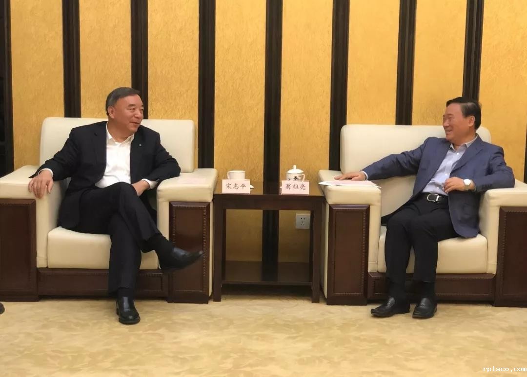 上海2.jpg 上海2.jpg